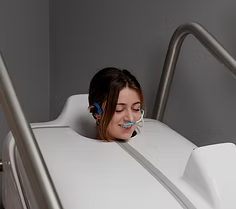 HOCATT therapy chamber with oxygen and heat therapy